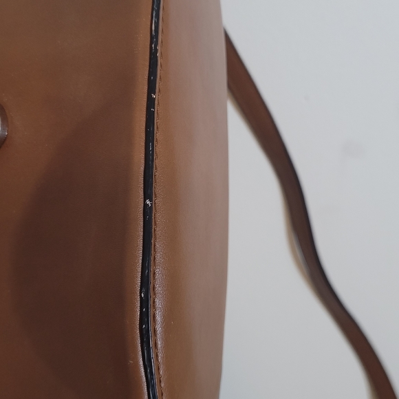 David Jones -- Faux Leather Brown Gator Skin Crossbody Bag - Picture 10 of 13